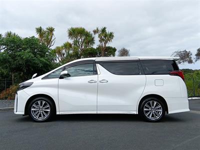 2020 Toyota Alphard - Thumbnail