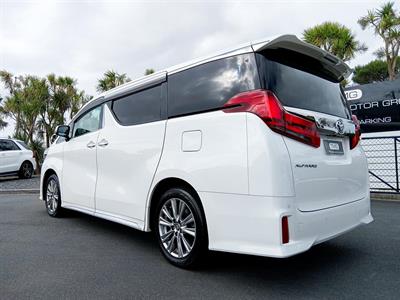 2020 Toyota Alphard - Thumbnail