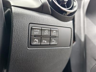 2022 Mazda 2 - Thumbnail