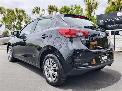 2022 Mazda 2 - Thumbnail