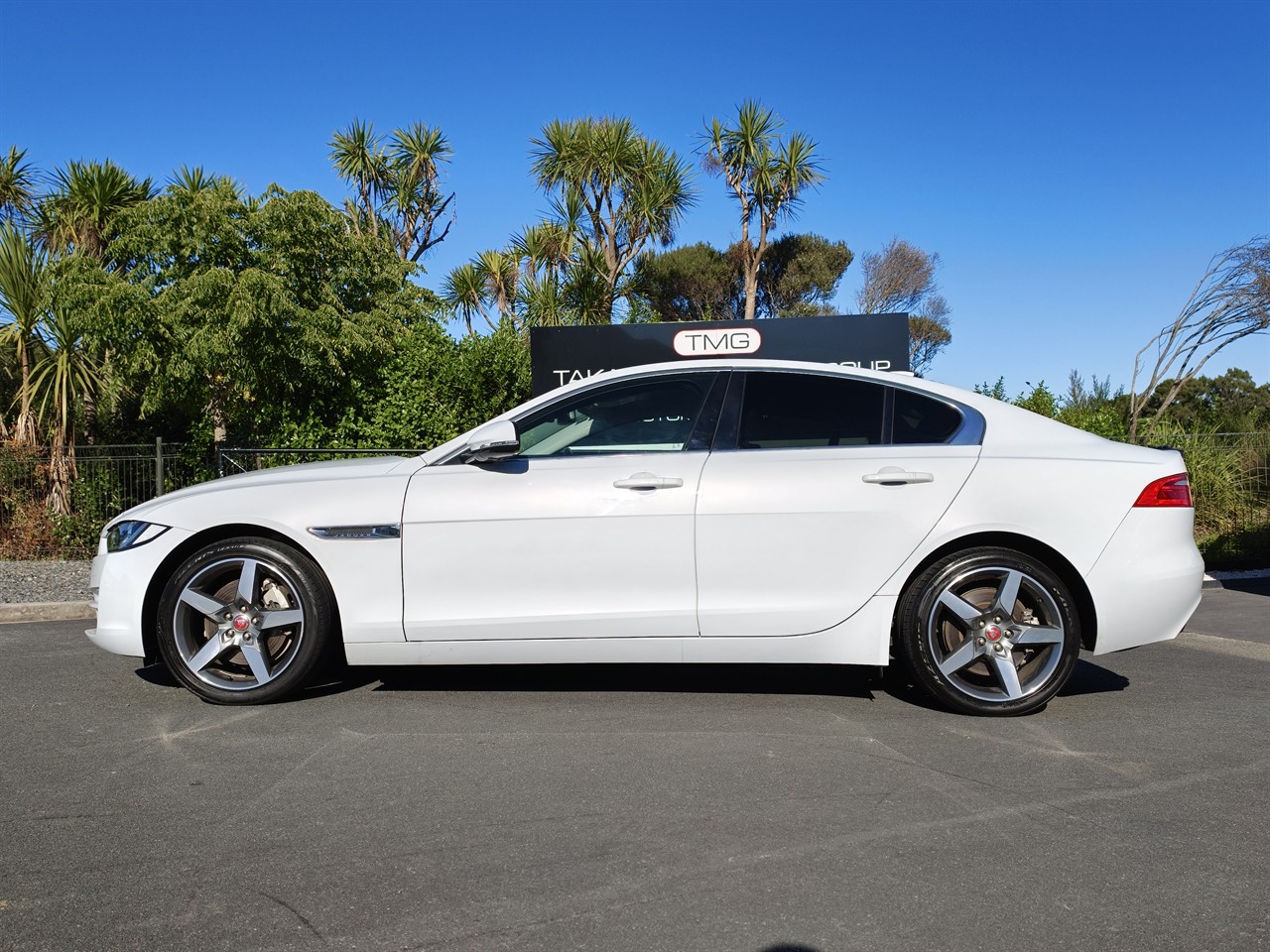 2018 Jaguar XE