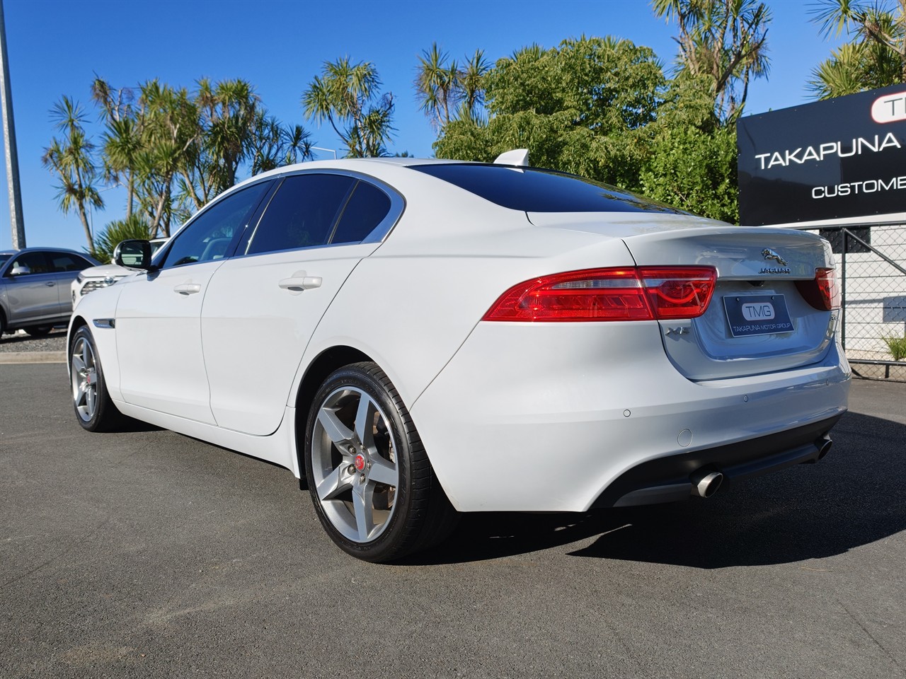 2018 Jaguar XE
