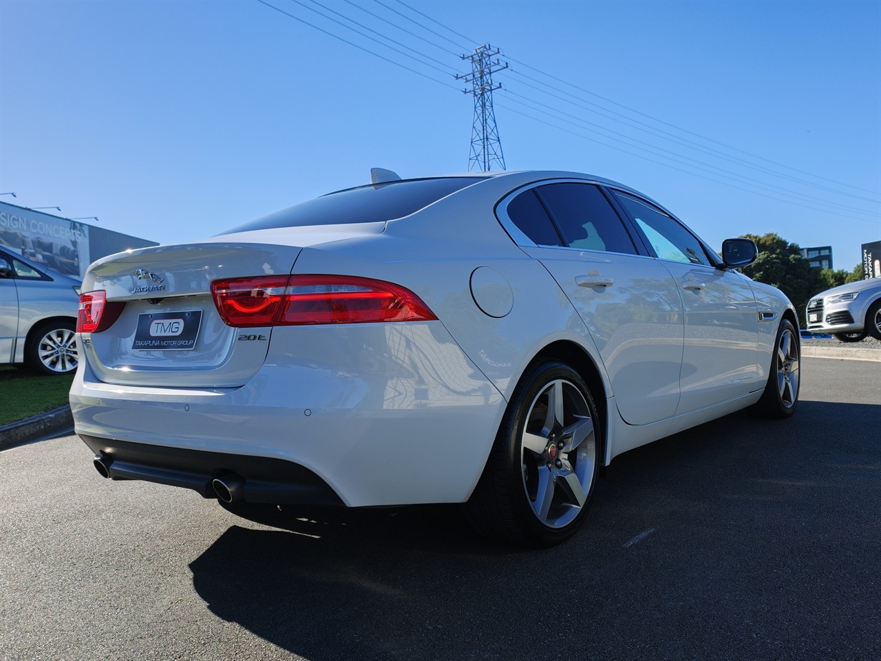 2018 Jaguar XE