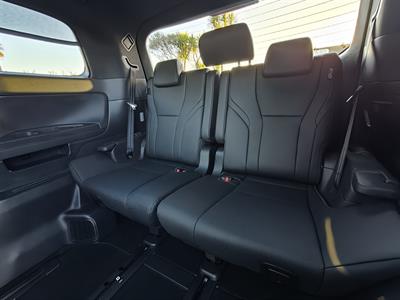 2026 Toyota Alphard - Thumbnail