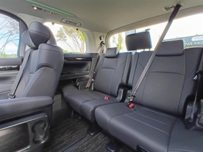 2023 Toyota Alphard - Thumbnail