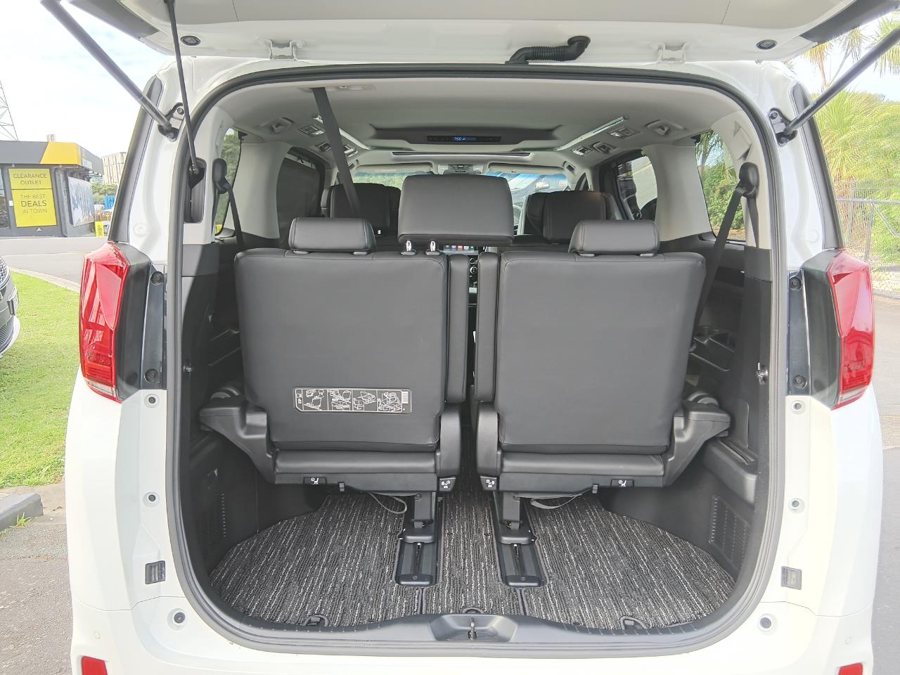 2023 Toyota Alphard