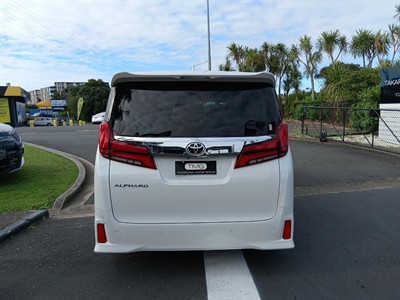 2023 Toyota Alphard - Thumbnail