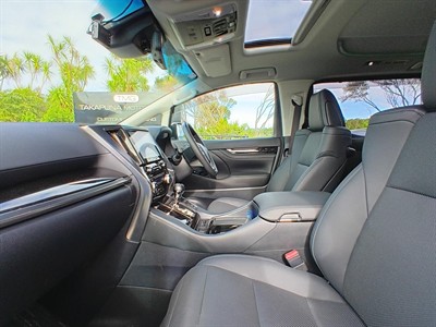 2023 Toyota Alphard - Thumbnail