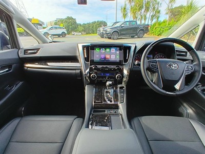 2023 Toyota Alphard - Thumbnail