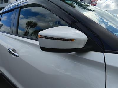 2020 Nissan KICKS - Thumbnail
