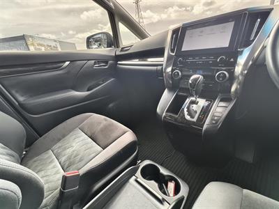 2021 Toyota Alphard - Thumbnail