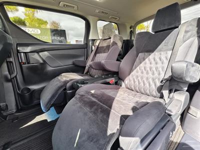 2021 Toyota Alphard - Thumbnail