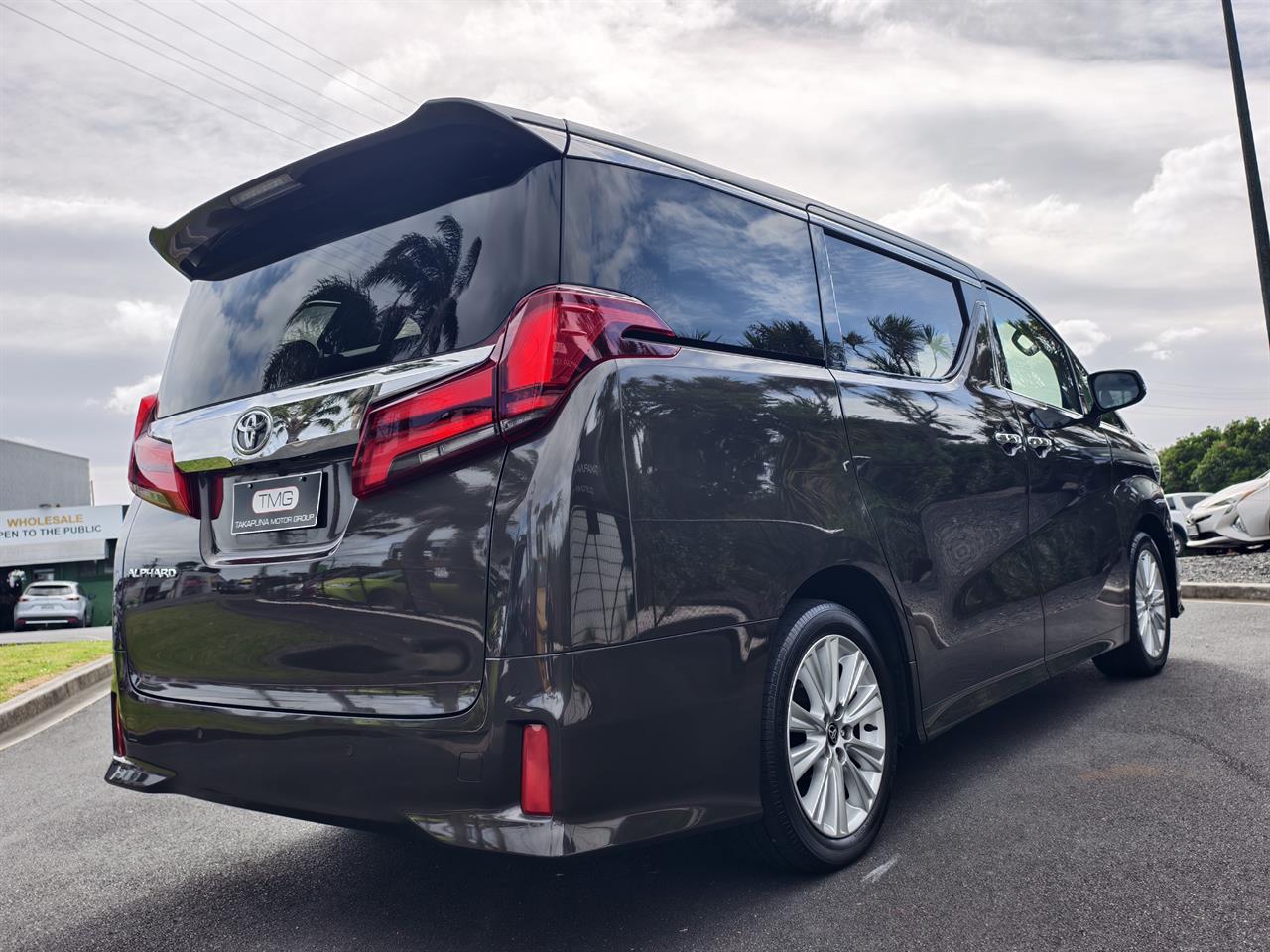 2021 Toyota Alphard