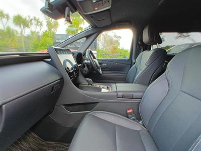 2023 Toyota Alphard - Thumbnail