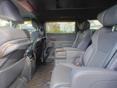 2023 Toyota Alphard - Thumbnail