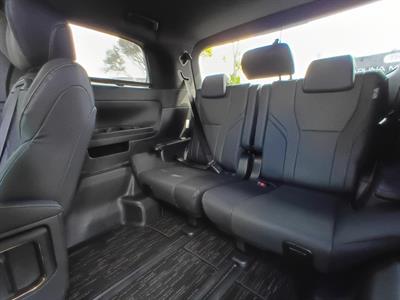 2023 Toyota Alphard - Thumbnail