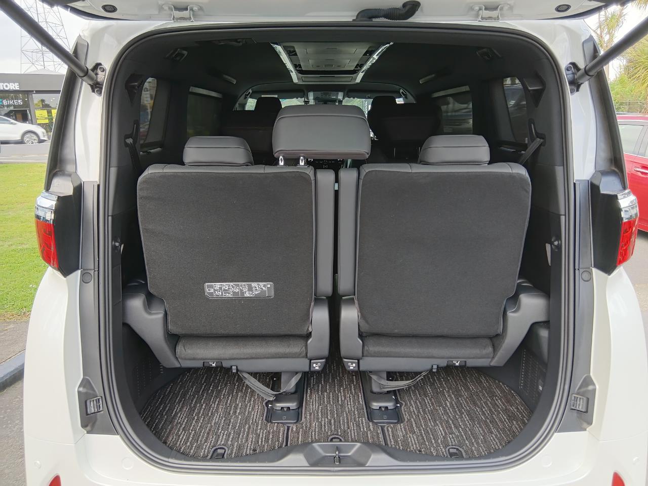 2023 Toyota Alphard