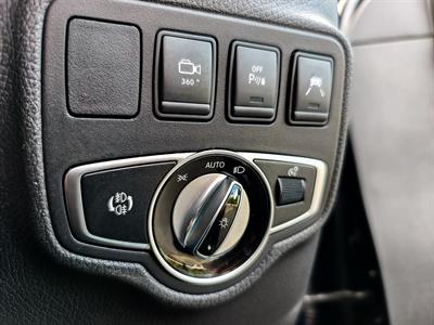 2020 Mercedes-Benz X-Class - Thumbnail