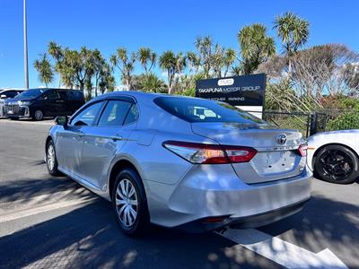 2019 Toyota camry - Thumbnail