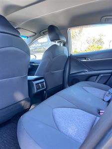 2019 Toyota camry - Thumbnail