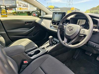 2022 Toyota Corolla - Thumbnail