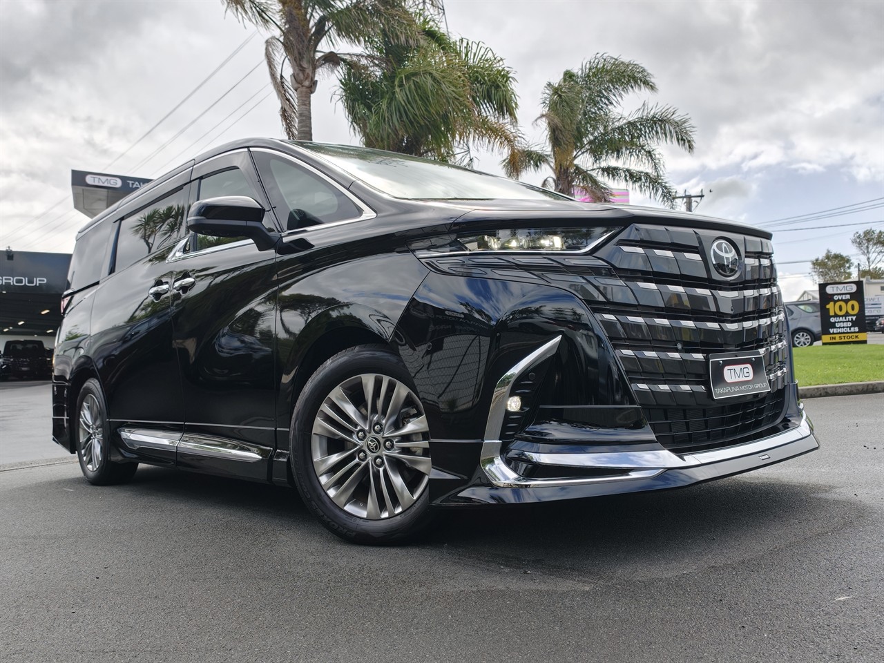 2025 Toyota Alphard