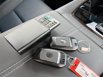 2025 Toyota Alphard - Thumbnail