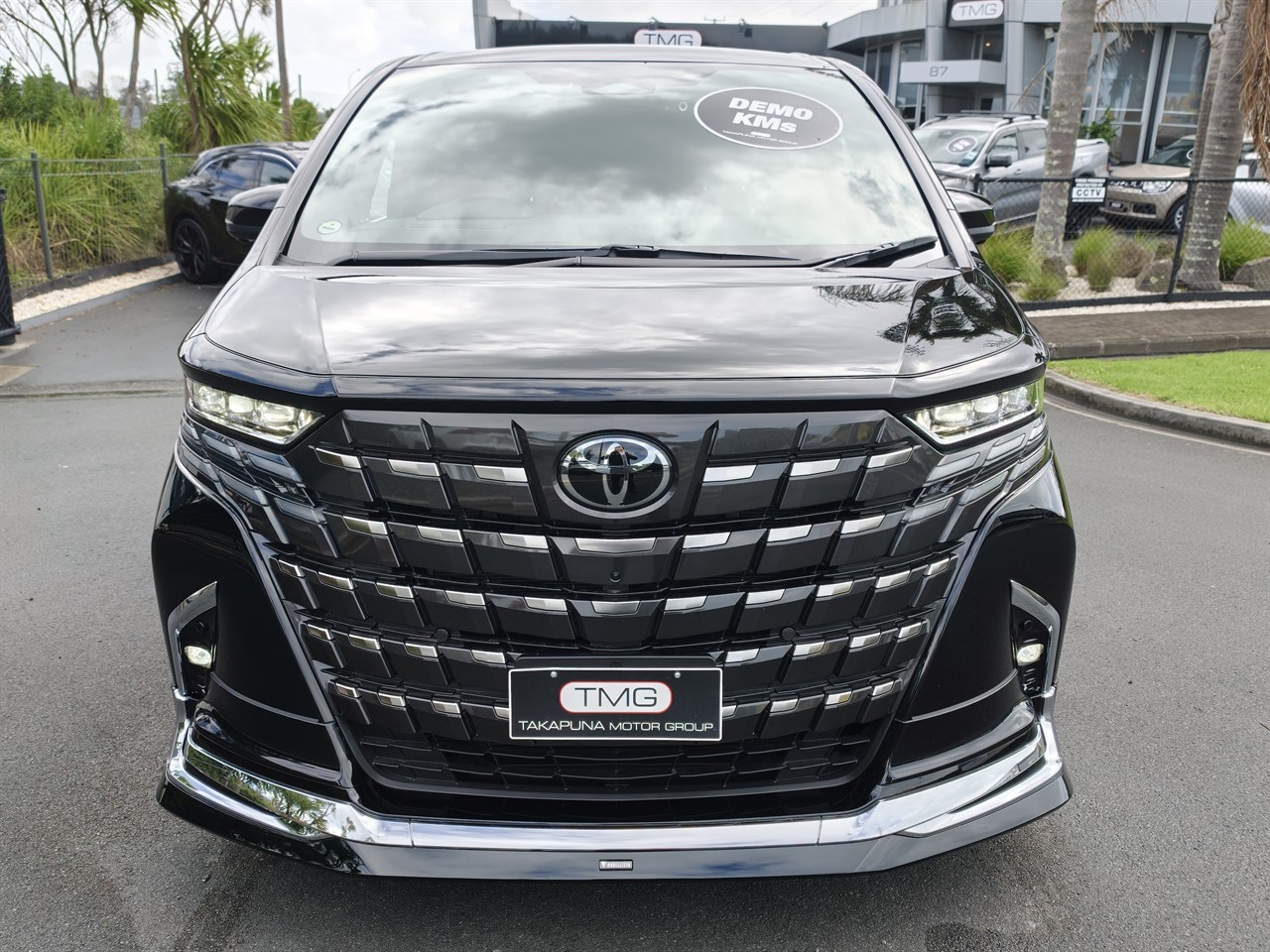 2025 Toyota Alphard