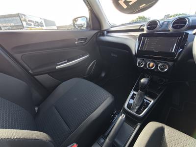 2021 Suzuki Swift - Thumbnail