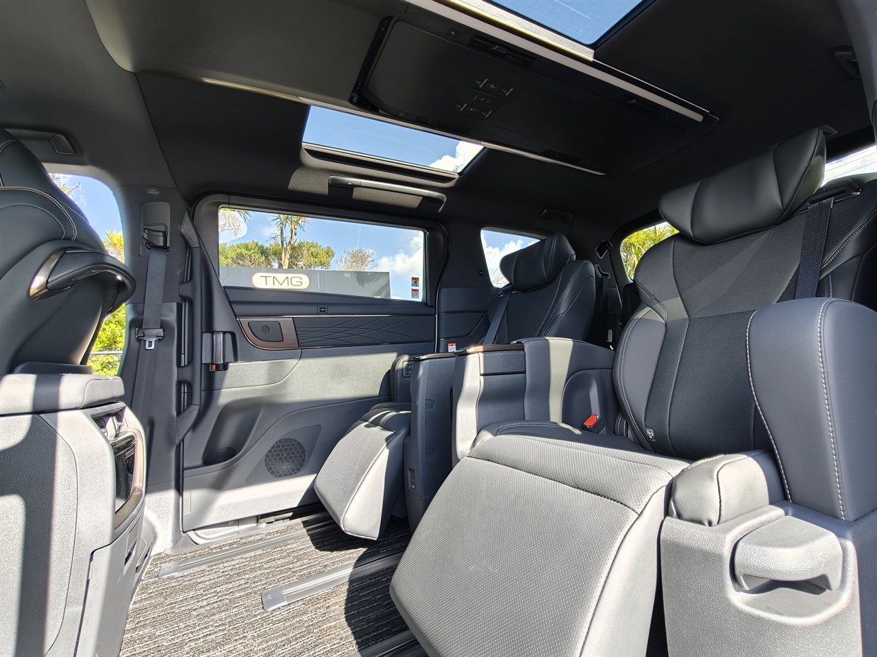 2026 Toyota Alphard