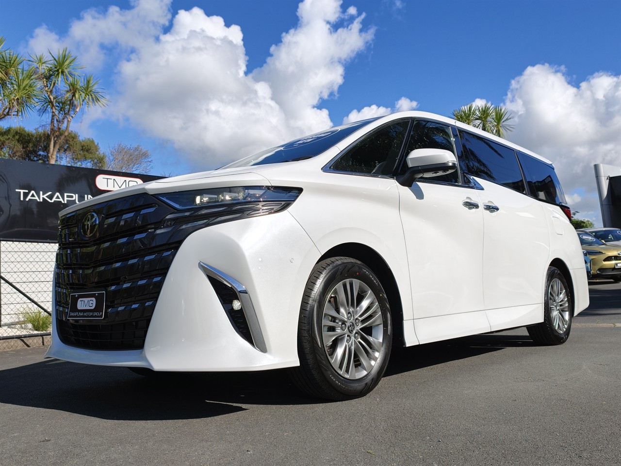 2026 Toyota Alphard