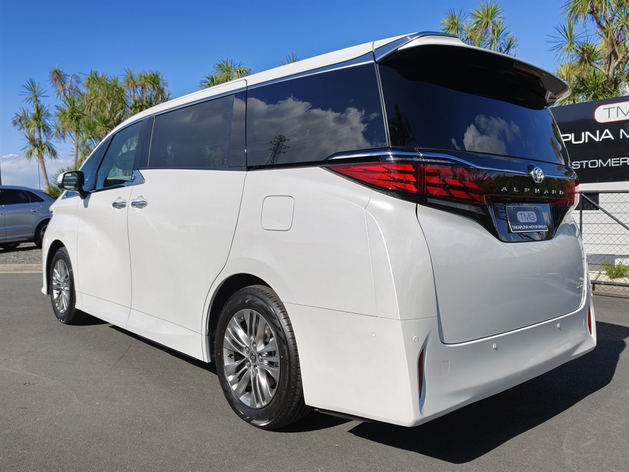 2026 Toyota Alphard