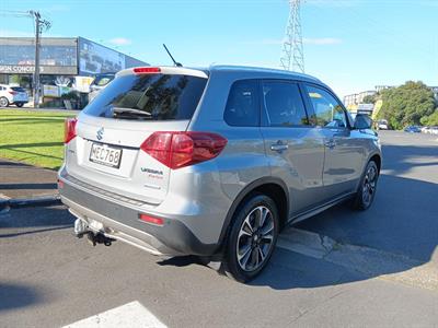 2019 Suzuki Vitara - Thumbnail