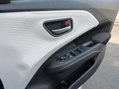 2024 Suzuki Swift - Thumbnail
