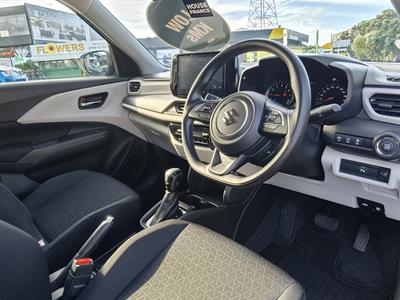 2024 Suzuki Swift - Thumbnail