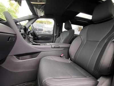 2025 Toyota Alphard - Thumbnail