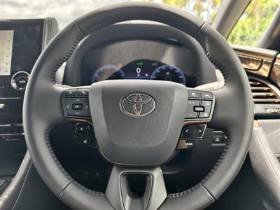 2025 Toyota Alphard - Thumbnail