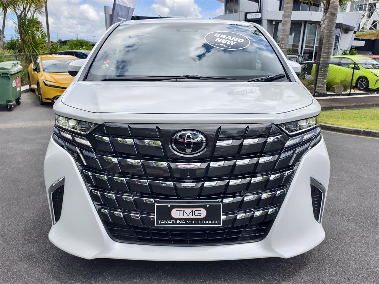 2025 Toyota Alphard
