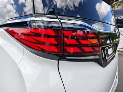 2025 Toyota Alphard - Thumbnail