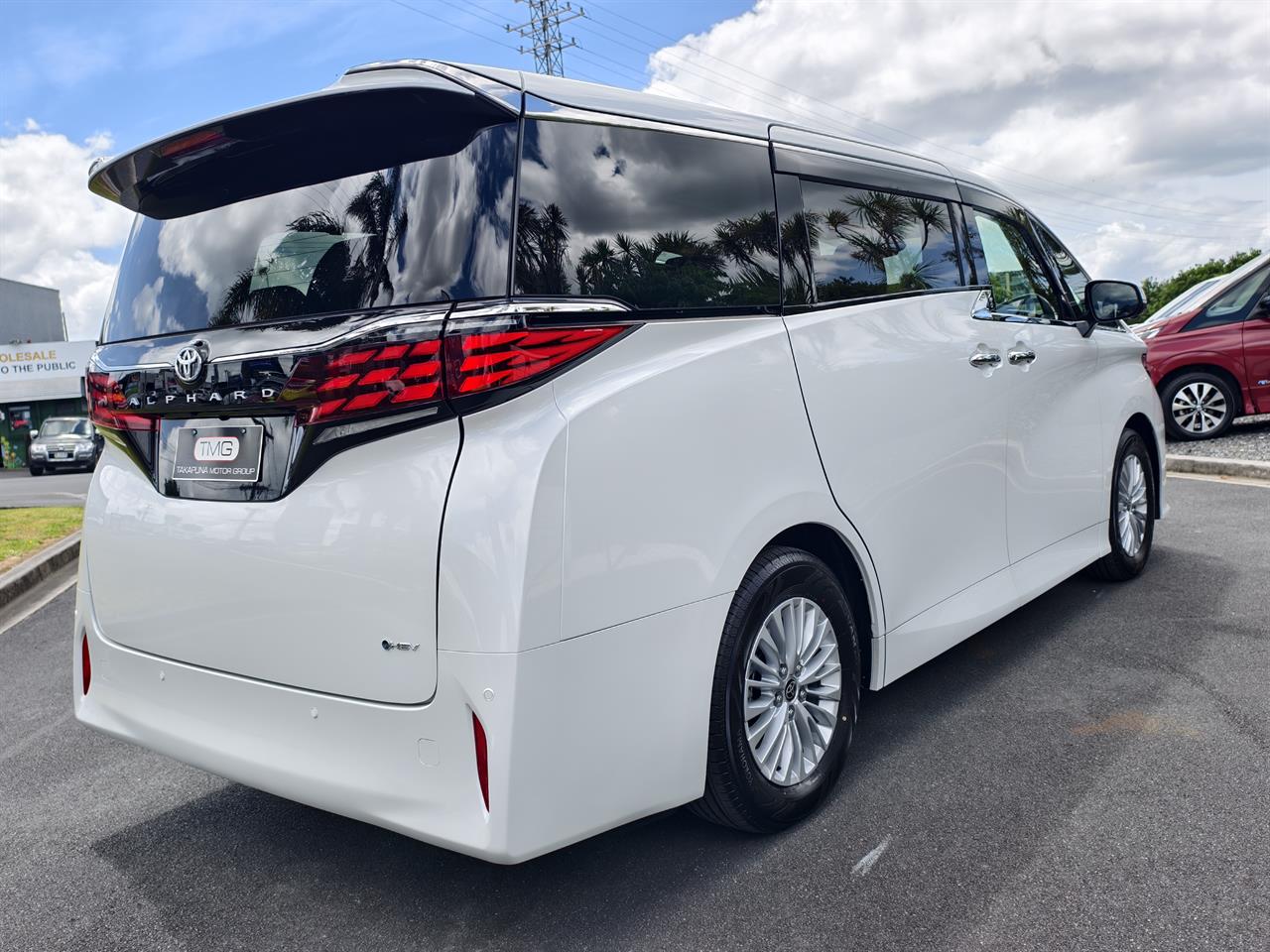 2025 Toyota Alphard