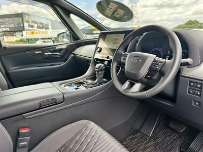 2025 Toyota Alphard - Thumbnail