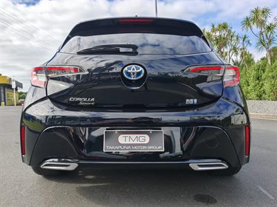 2022 Toyota Corolla - Thumbnail
