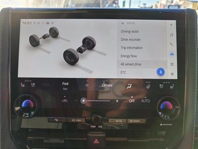 2025 Toyota Alphard - Thumbnail