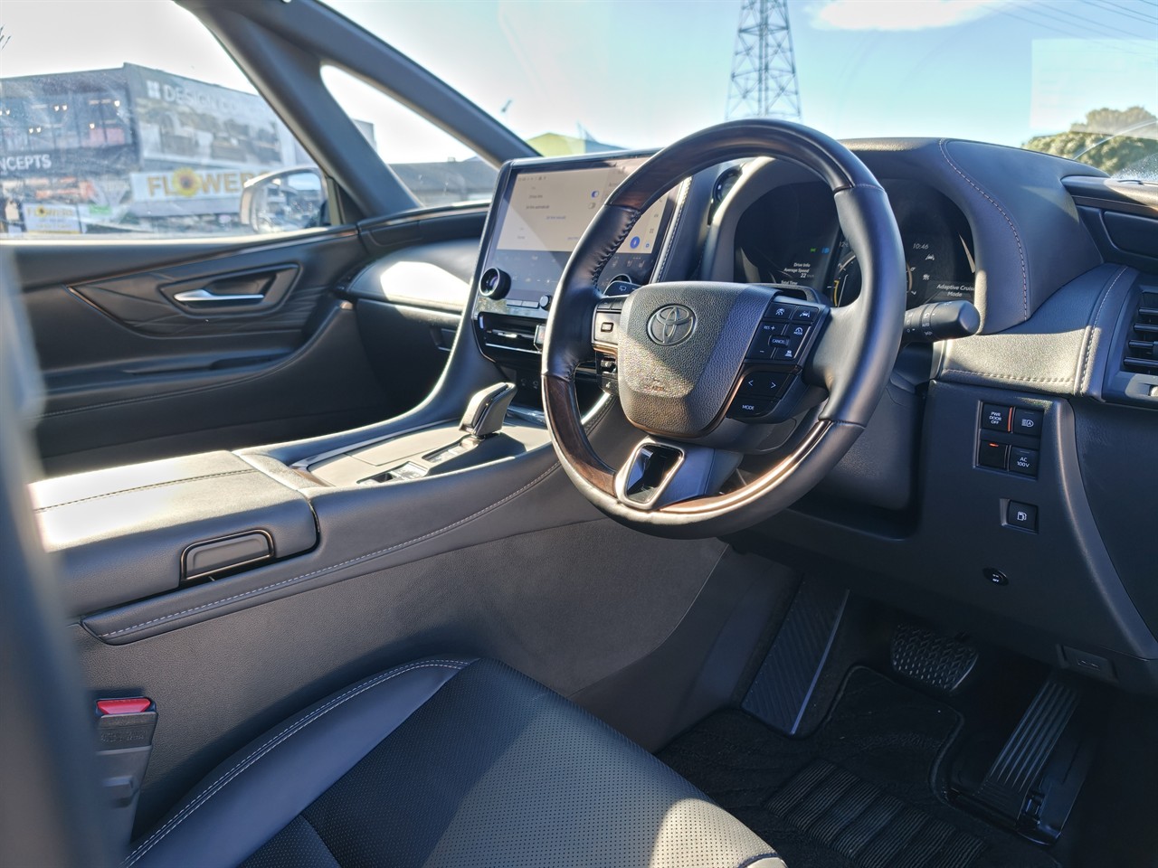 2025 Toyota Alphard