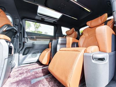 2024 Toyota Vellfire - Thumbnail