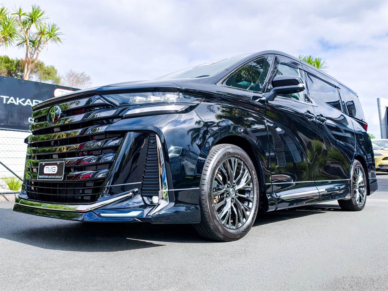 2024 Toyota Vellfire