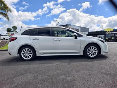 2022 Toyota Corolla - Thumbnail