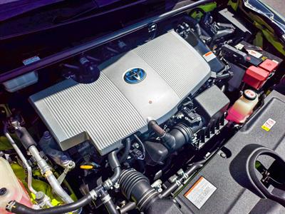 2019 Toyota Prius - Thumbnail