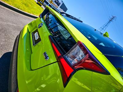 2019 Toyota Prius - Thumbnail