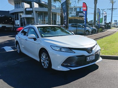 2018 Toyota camry - Thumbnail